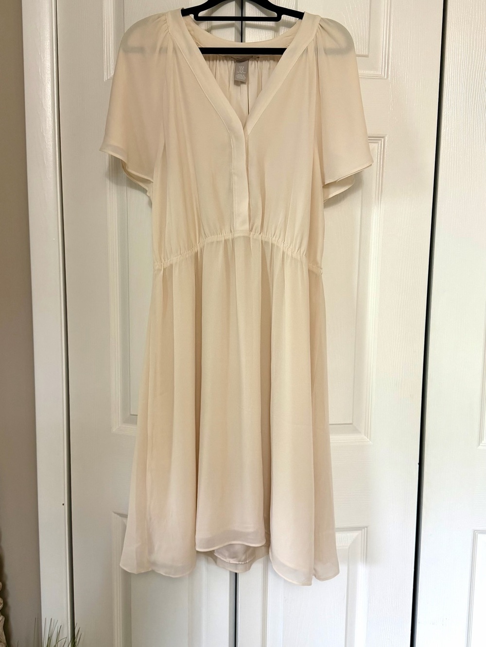 H&M Cream Chiffon Dress - Ethereal Coquette V-Neck Midi Medium